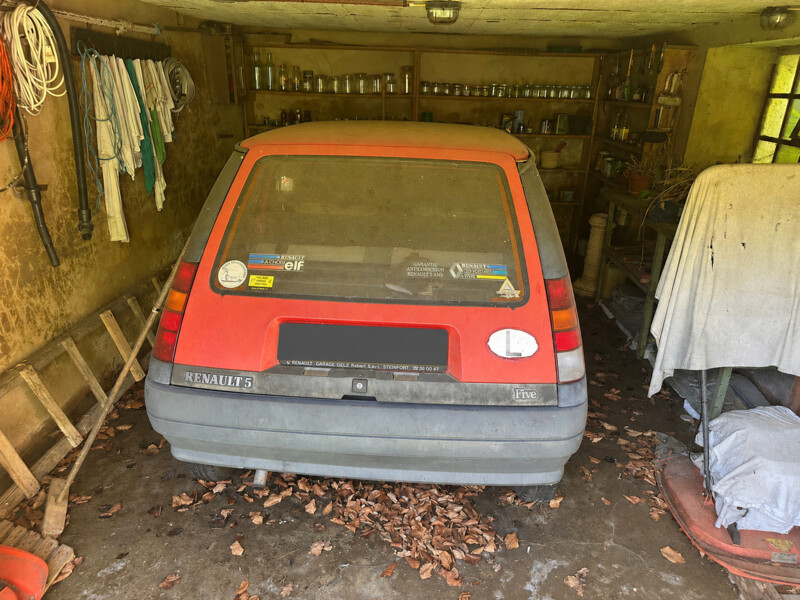 Succession vacante - voiture de collection